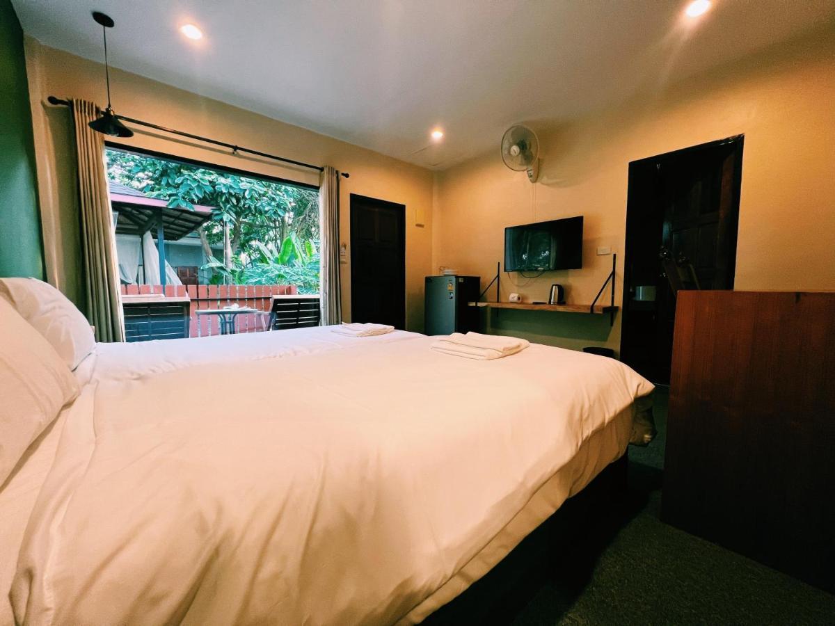 Vivi Hotel Resort Phuket Exterior photo