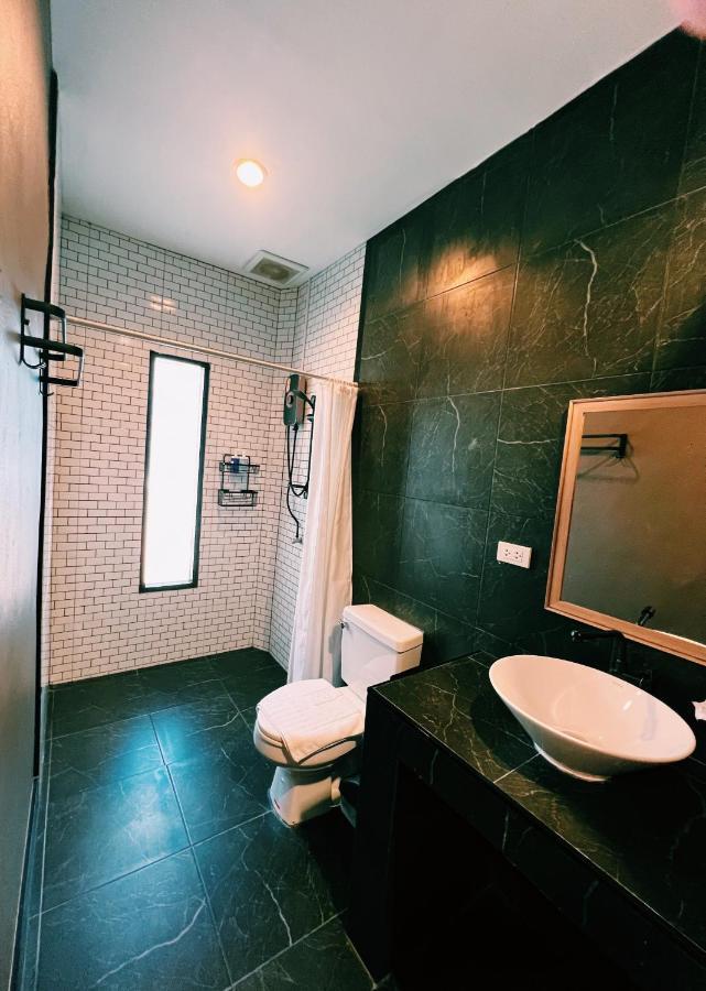 Vivi Hotel Resort Phuket Exterior photo